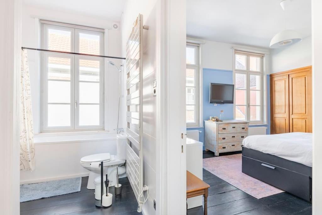 Townhouse Room Heerenhuys 에클로 외부 사진